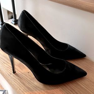 EUC! WHBM Olivia Foil Black Pumps